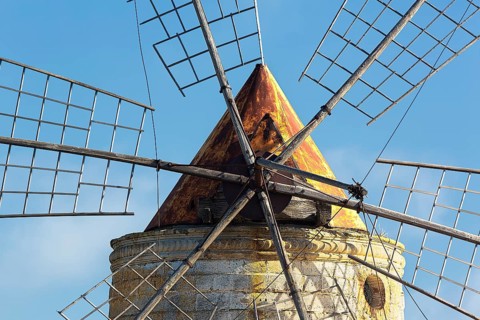 Traditional windmill for salt production