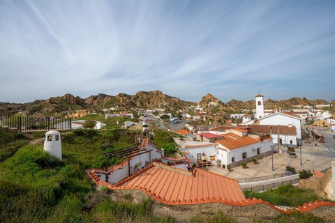 Troglodytos cave district