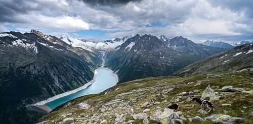 View from the Berliner Hoehenweg to the Schlegeis reservoir