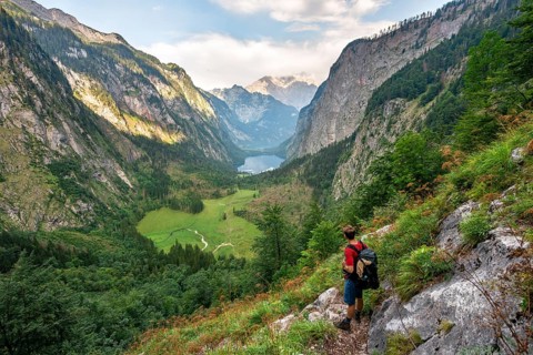 Hiker on the Roethsteig