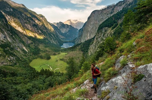 Hiker on the Roethsteig