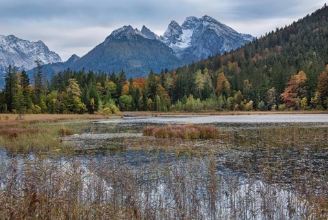 Lake Taubensee with Hochkalter