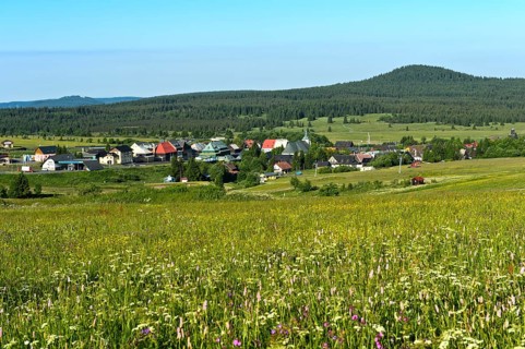 The village Bozi Dar