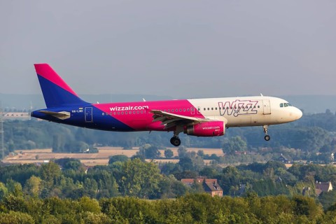 An Airbus A320 aircraft of Wizzair with the registration HA-LWD at Dortmund Airport