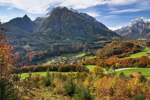 Village overview with Hochkalter and Reiteralpe