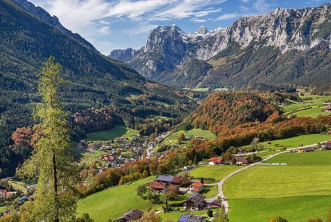 Village overview with Reiteralpe