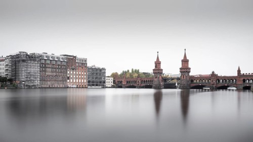 The Oberbaum Bridge connecting the Berlin districts Kreuzberg and Friedrichshain