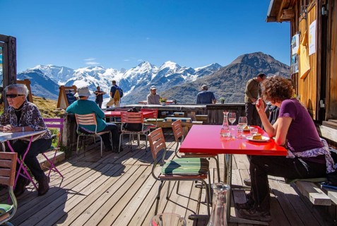Sun terrace of the Paradise Hut with Piz Palue