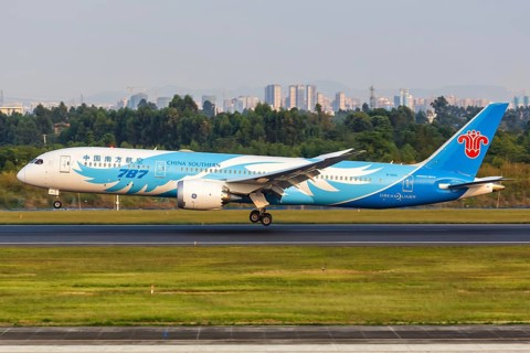 A Boeing 787-9 Dreamliner aircraft of China Southern Airlines with registration number B-1293 at Chengdu Airport