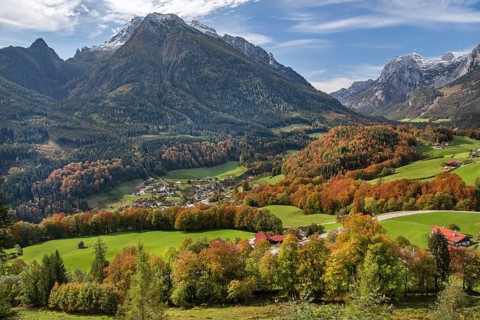 Village overview with Hochkalter and Reiteralpe