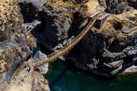 Qu'eswachaka suspension bridge