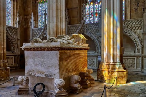 King Joao I and Queen Filipa de Lencastre tomb