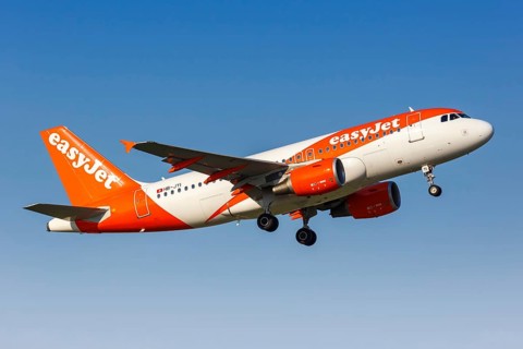 An EasyJet Switzerland Airbus A319 with the registration number HB-JYI at EuroAirport Basel Mulhouse