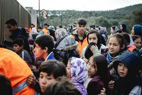 Distribution of milk powder and nappies for the refugees in Camp Moria