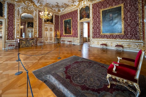 Splendid red armchair