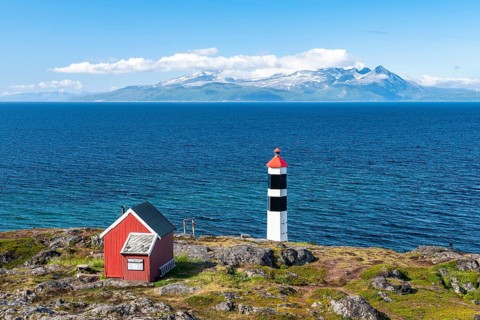 Lyngstuva Lighthouse