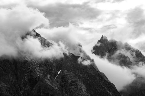 Mountains surrounded by fog