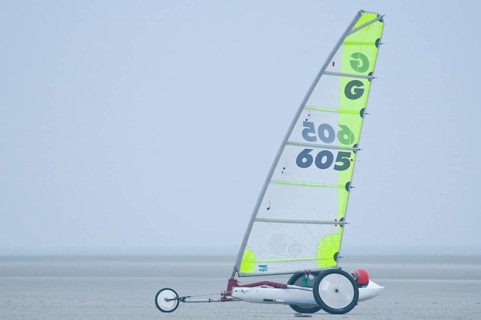 Beach sailer