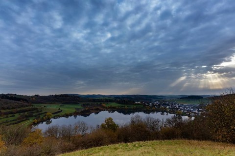 Schalkenmehrener Maar in autumn