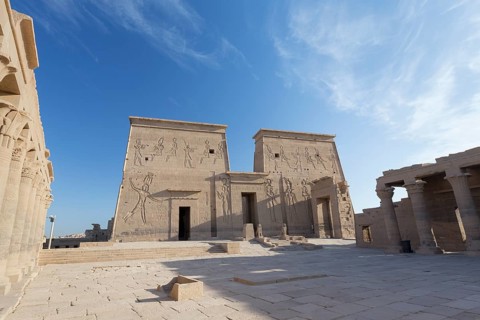 Outer temple court