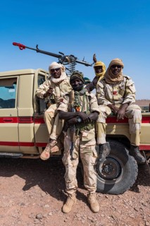 Military escort in the sahel zone near Agadez
