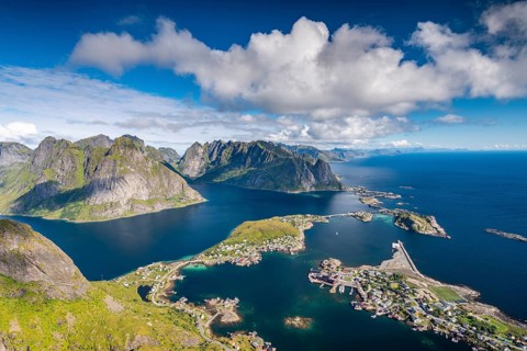 View from the mountain Reinebringen to fishing village Reine