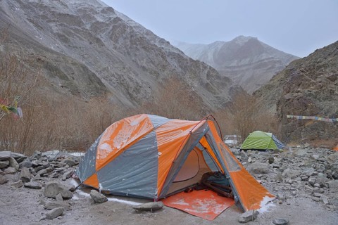 High altitude trekking camp in Hemis national park