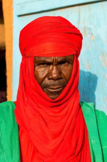 Colourful dressed bodyguard of the sultan of Agadez