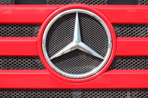 Mercedes Benz logo