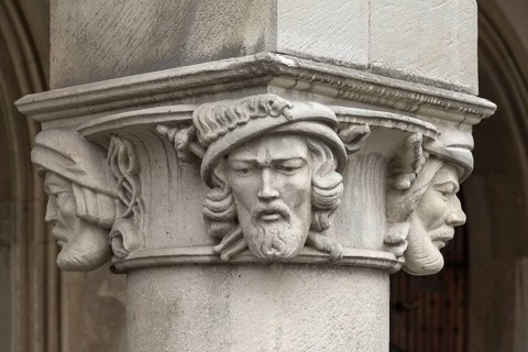 Column capitals with sculptures of the Anabaptist leaders