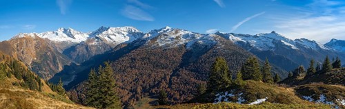 Autumnal mountain landscape at Padauner Kogel