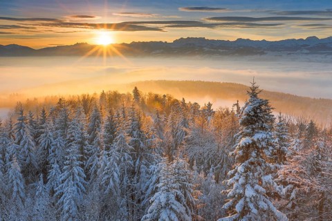 Zurich Oberland with view of Muertschenstock and Glaernisch
