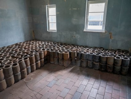 Mortuary with urns in the crematorium