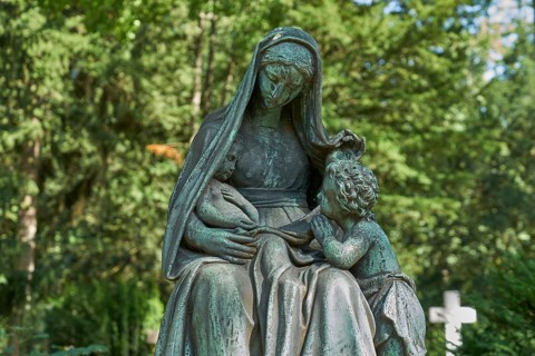 Statue