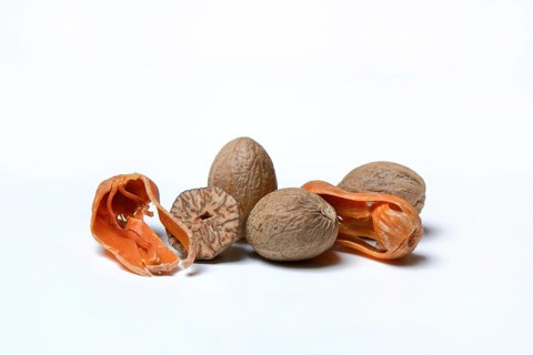 Nutmegs and mace