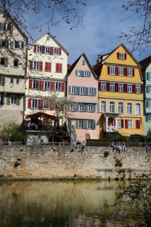 Students on the banks of the Neckar River
