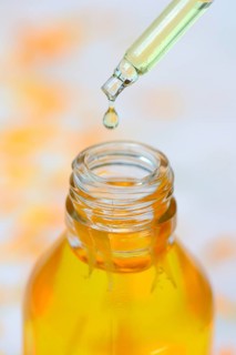 Pipette with calendula tincture