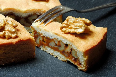 Engadine nut cake