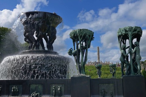Fountain and monolith
