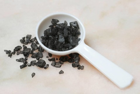 Black Hawaiian salt