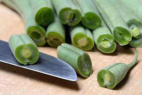 Runner beans with knife