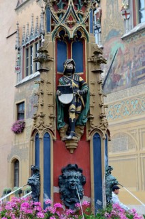 Fish box in front of the south gable of the Ulm city hall
