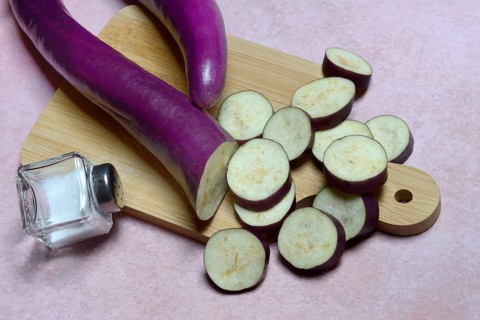Japanese eggplants with salt shaker