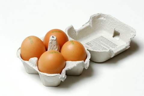 Brown hen's eggs