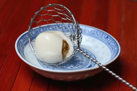 Boiled sticky rice balls with peanut filling