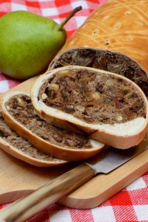 Engadine pear bread