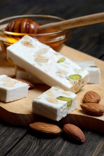 Nougat de Montelimar with almonds and honey