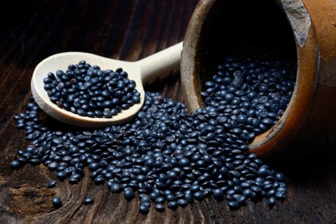 Black lentils