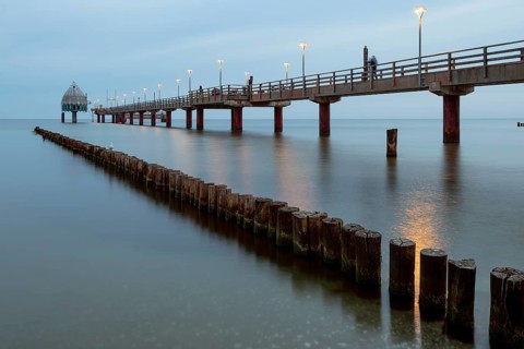 Pier with diving gondola