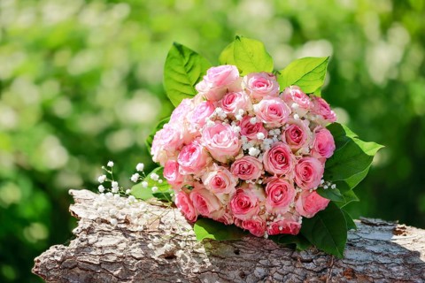 Bouquet on wooden board